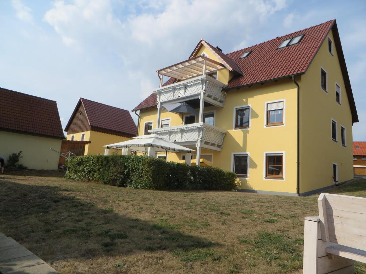 Pension-Gaestehaus Kueblboeck Neualbenreuth Exterior foto