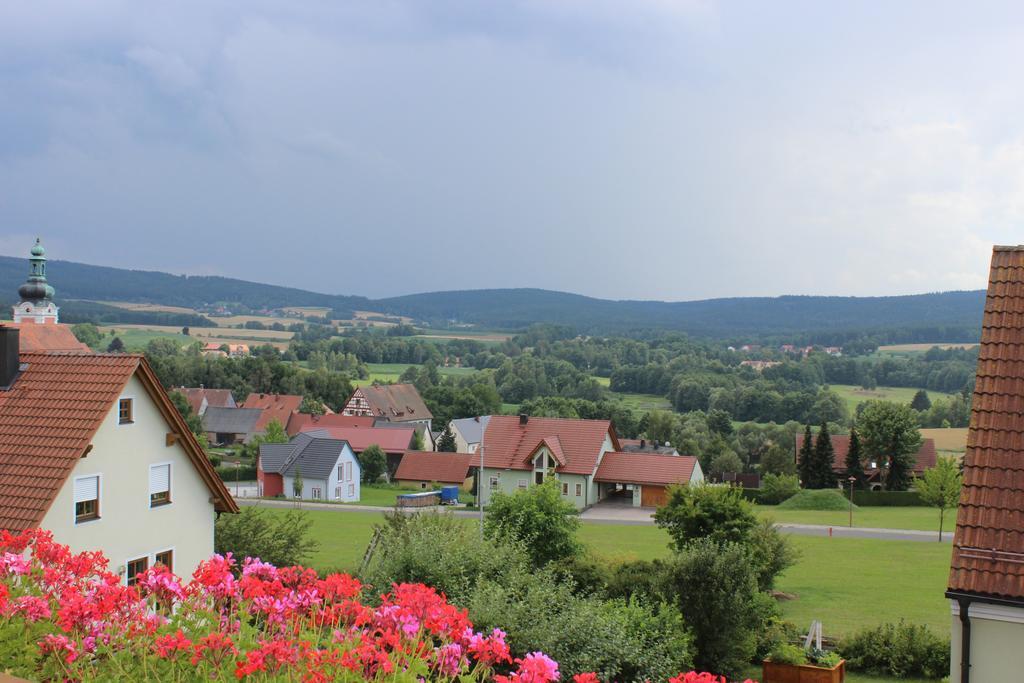 Pension-Gaestehaus Kueblboeck Neualbenreuth Quarto foto